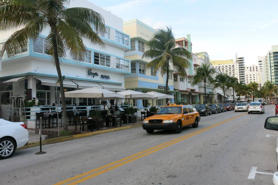 Miami-beach-larevuey3